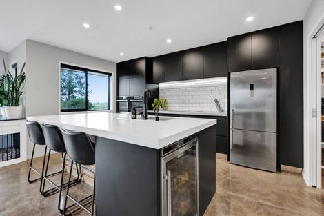 Photo of property in 376 Egmont Road, Hillsborough, New Plymouth, 4372