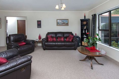 Photo of property in 12 Sheralee Place, Bucklands Beach, Auckland, 2014
