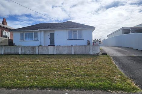 Photo of property in 25 Ruapehu Street, Castlecliff, Whanganui, 4501