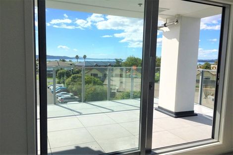 Photo of property in Bella Vista, 3g/84 Gunner Drive, Te Atatu Peninsula, Auckland, 0610