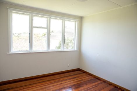 Photo of property in 39 Hillary Crescent, Belmont, Auckland, 0622