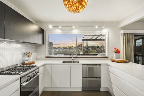 Photo of property in 1/23 Hart Road, Hauraki, Auckland, 0622