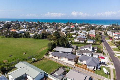 Photo of property in 51b The Crescent, Waihi Beach, 3611