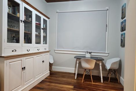 Photo of property in 10 Paraekaretu Street, Hunterville, 4730