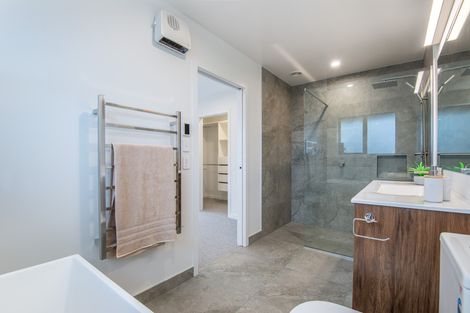 Photo of property in 44 Constitution Avenue, Milton, 9220