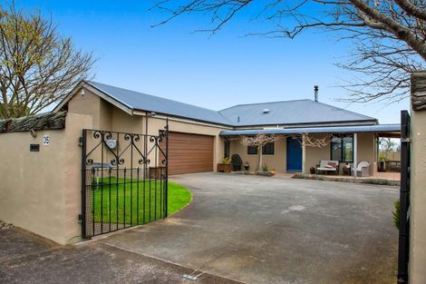 Photo of property in 35 Maire Street, Hawera, 4610