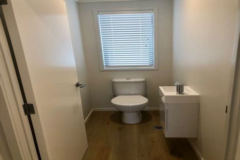 Photo of property in 2 Patariki Way, Beach Haven, Auckland, 0626