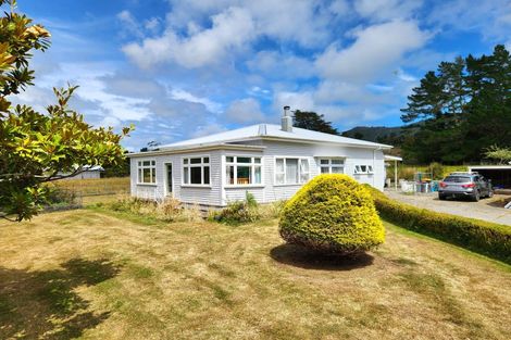 Photo of property in 663 Seven Mile Road, Runanga, 7803