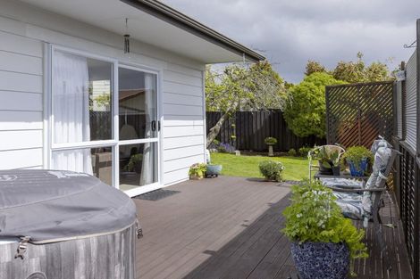 Photo of property in 10 Green Place, Richmond Heights, Taupo, 3330