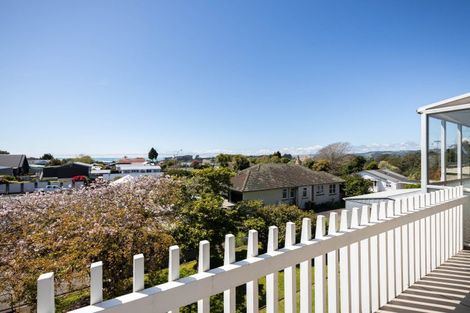 Photo of property in 5 Ngapapa Street, Urenui, 4375