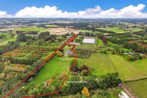 Photo of property in 104 Station Road, Kumeu, 0891