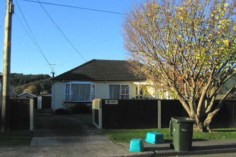 Photo of property in 50 Totara Street, Wainuiomata, Lower Hutt, 5014