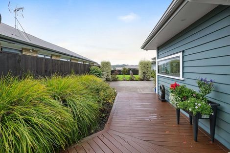 Photo of property in 53 Pohutukawa Parade, Riverhead, 0820