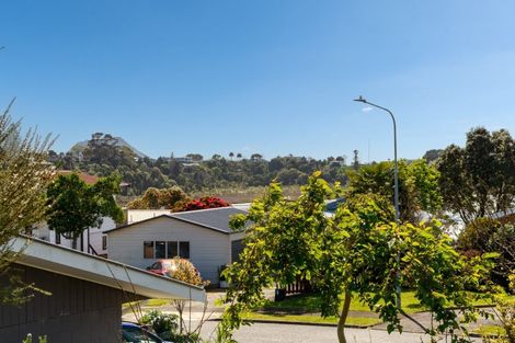 Photo of property in 140 Kingswood Road, Brookfield, Tauranga, 3110