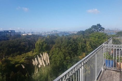 Photo of property in Mokoia Ridge, 1e/68 Mokoia Road, Birkenhead, Auckland, 0626