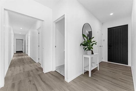 Photo of property in 64 Mataikokako Loop, Kawakawa Bay, 2585