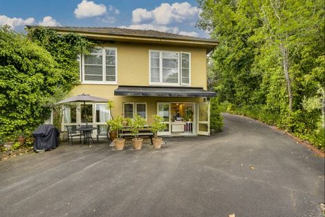 Photo of property in 56 Lucknow Road, Havelock North, 4130