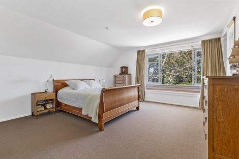 Photo of property in 26 Saltburn Road, Milford, Auckland, 0620