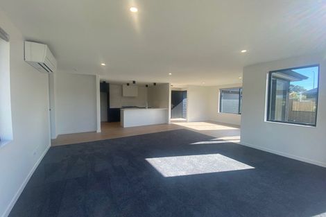 Photo of property in 19 Kaiwaru Place, Waikanae, 5036