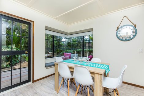 Photo of property in 304 Huia Road, Titirangi, Auckland, 0604