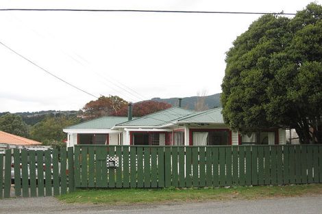 Photo of property in 10 Rata Road, Raumati Beach, Paraparaumu, 5032