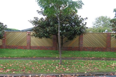 Photo of property in 12 Elimar Drive, Sunnyhills, Auckland, 2010