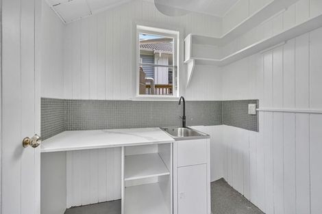 Photo of property in 25b Torino Street, Point England, Auckland, 1072