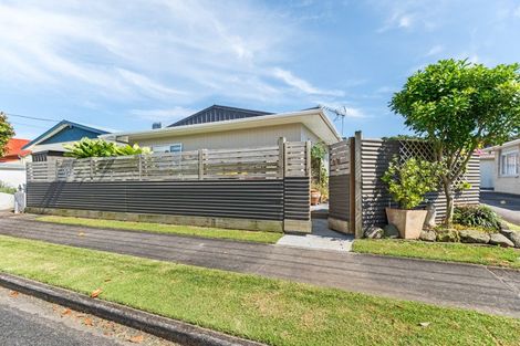 Photo of property in 5/36 Hine Street, New Plymouth, 4310