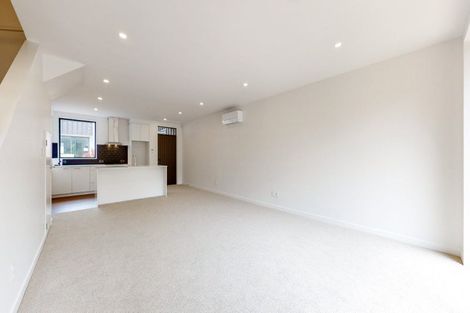 Photo of property in 55 Rua Kai Way, Brooklyn, Wellington, 6021