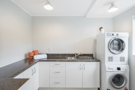 Photo of property in 8 Duncan Street, Tawa, Wellington, 5028