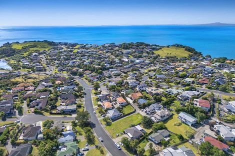 Photo of property in 47 Ferry Road, Arkles Bay, Whangaparaoa, 0932
