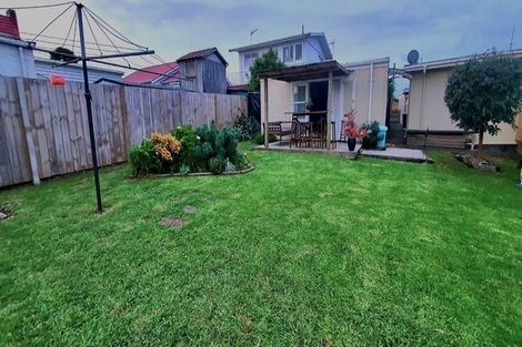 Photo of property in 94 Wallace Road, Papatoetoe, Auckland, 2025