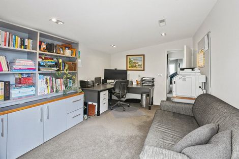 Photo of property in 15 Tiromoana Crescent, Bell Block, New Plymouth, 4312