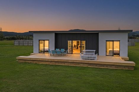 Photo of property in 290 Harbour Drive, Matarangi, Whitianga, 3592