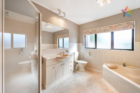 Photo of property in 18 Crestview Grove, Belmont, Lower Hutt, 5010