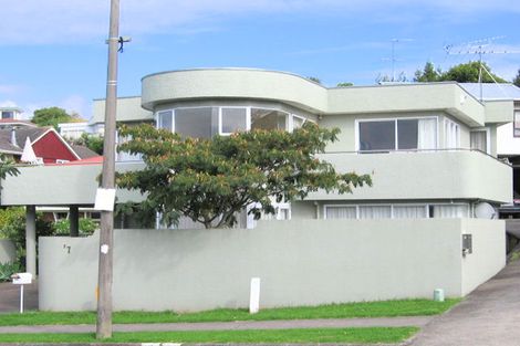 Photo of property in 2/7 Sunderlands Road, Half Moon Bay, Auckland, 2012