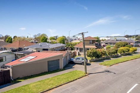 Photo of property in 902 Avonside Drive, Avondale, Christchurch, 8061