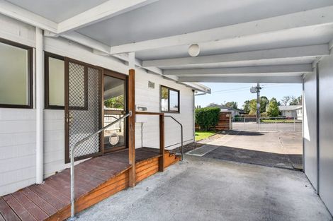 Photo of property in 203 Belvedere Road, Carterton, 5713