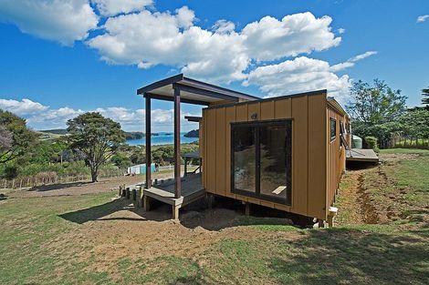 Photo of property in 1a Erua Road, Ostend, Waiheke Island, 1081