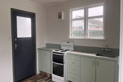 Photo of property in 31 Blueberry Grove, Timberlea, Upper Hutt, 5018