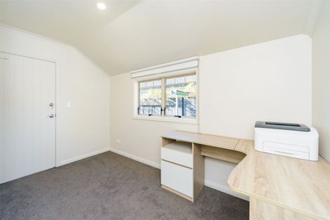 Photo of property in 5 Montana Way, Milson, Palmerston North, 4414