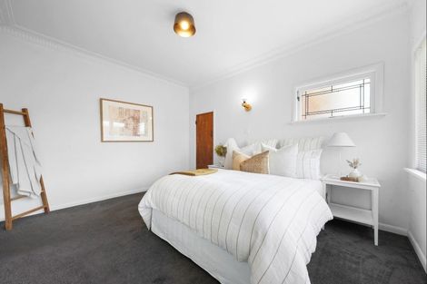 Photo of property in 14 Weona Place, Westmere, Auckland, 1022