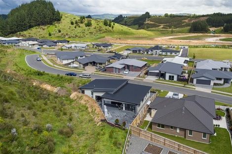 Photo of property in 39 Rochfort Crescent, Pyes Pa, Tauranga, 3112