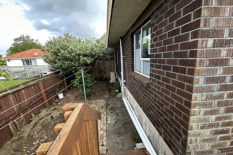 Photo of property in 4/13 Seabrook Avenue, New Lynn, Auckland, 0600