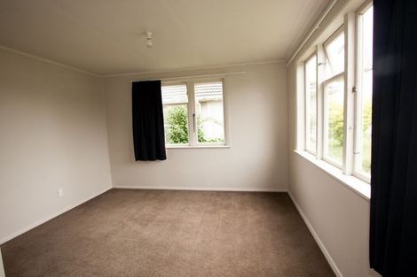 Photo of property in 2 Butler Place, Fairfield, Hamilton, 3214