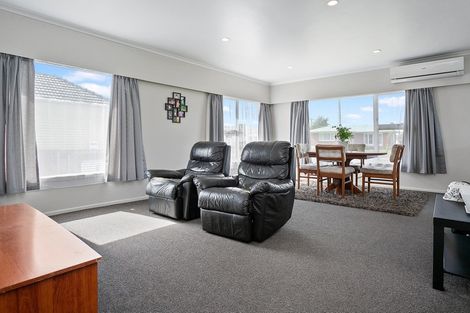 Photo of property in 16 Raleigh Street, Leamington, Cambridge, 3432