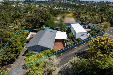 Photo of property in 80 Park Hill Road, Birkenhead, Auckland, 0626