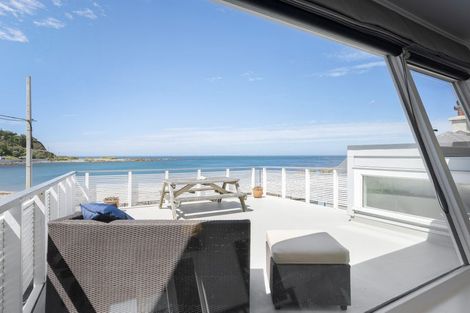 Photo of property in 70 Owhiro Bay Parade, Owhiro Bay, Wellington, 6023