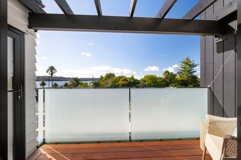 Photo of property in 48 Observation Green, Hobsonville, Auckland, 0616