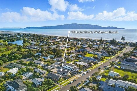 Photo of property in 30 Eruini Street, Waikanae Beach, Waikanae, 5036
